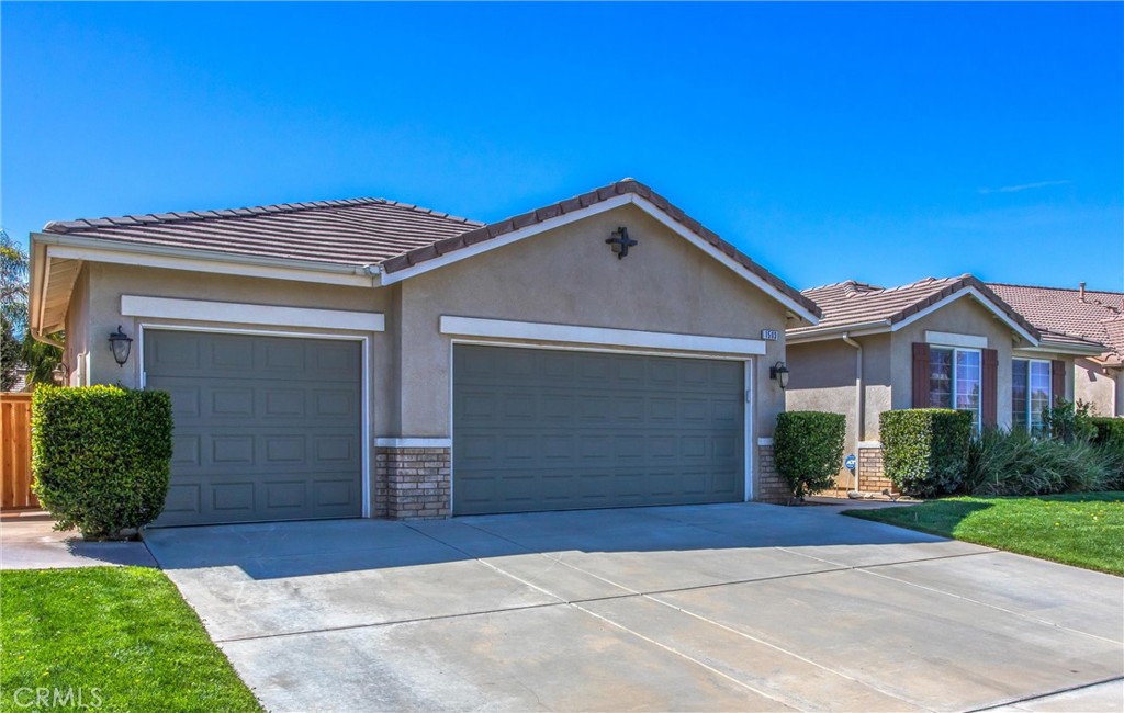 1503 Lyra Way Property Photo 3