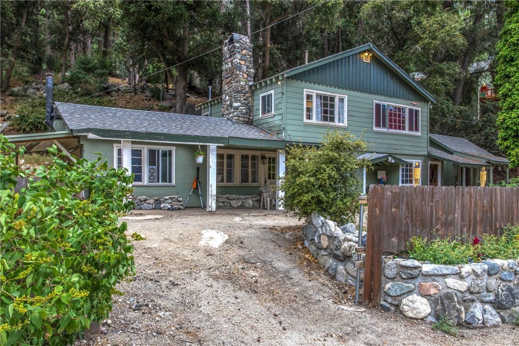 39581 Canyon Drive Property Photo 2