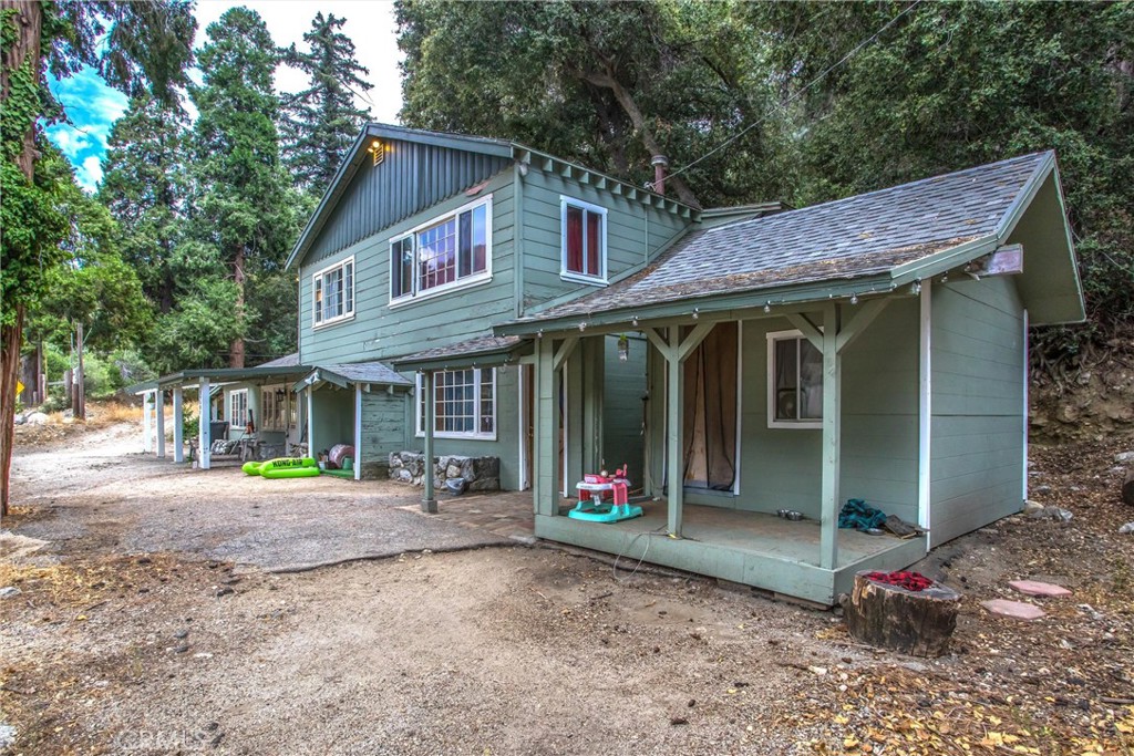 39581 Canyon Drive Property Photo 4