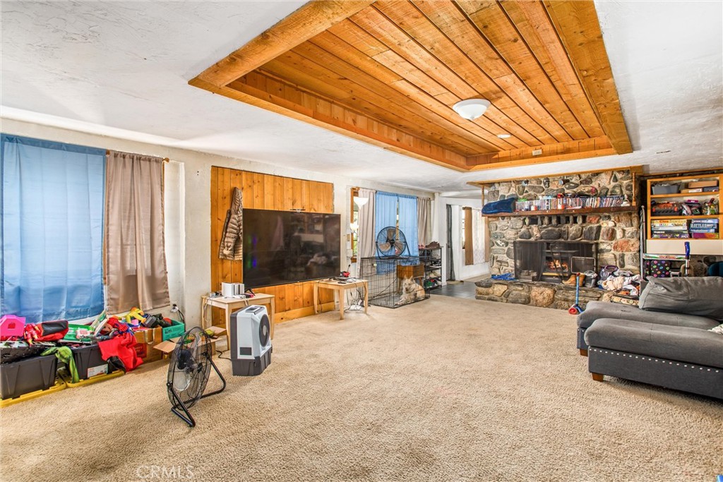39581 Canyon Drive Property Photo 7