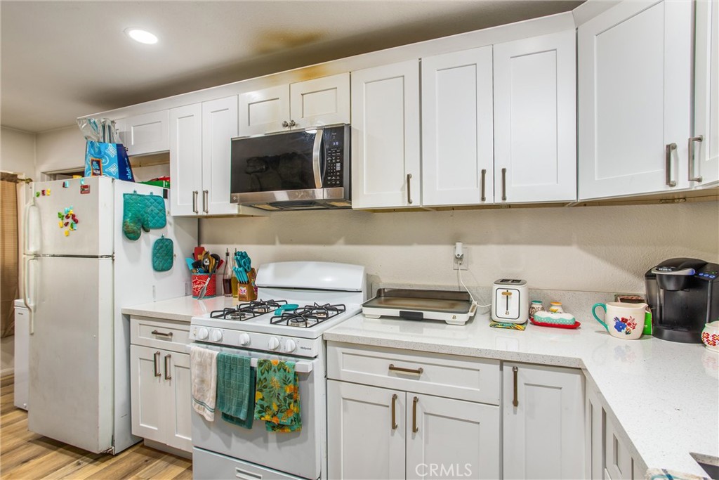 39581 Canyon Drive Property Photo 10