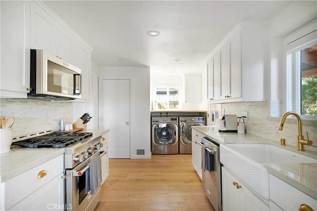 28923 Palisades Drive Property Photo 11