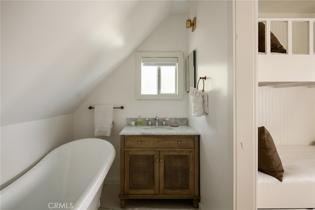28923 Palisades Drive Property Photo 23