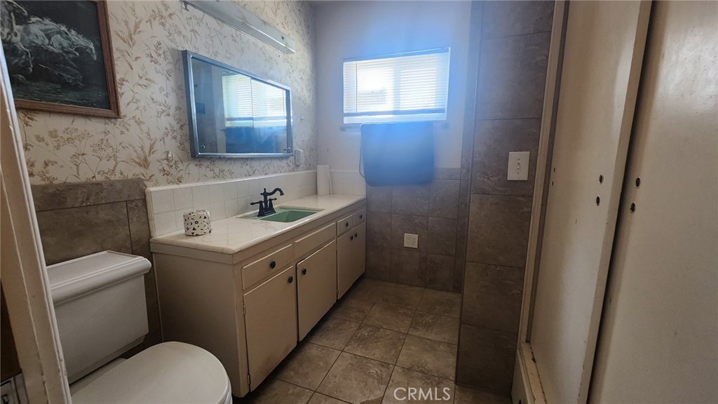 11829 Adams Court Property Photo 11