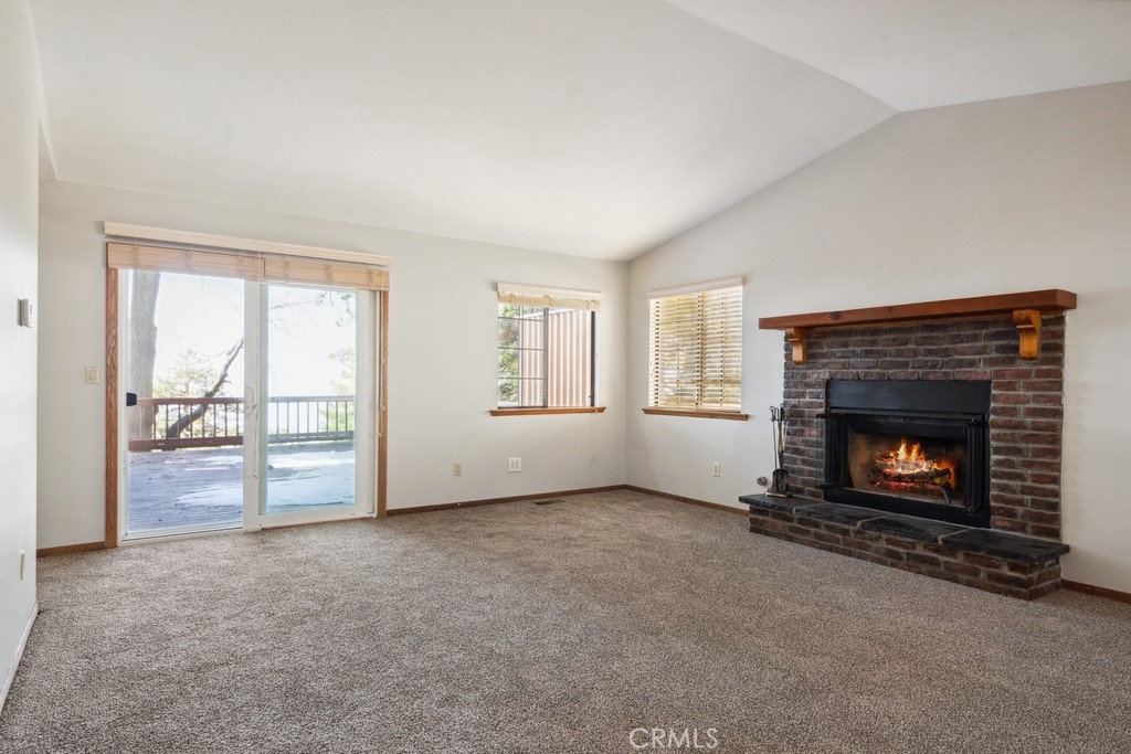 30668 Ferndale Drive Property Photo 3