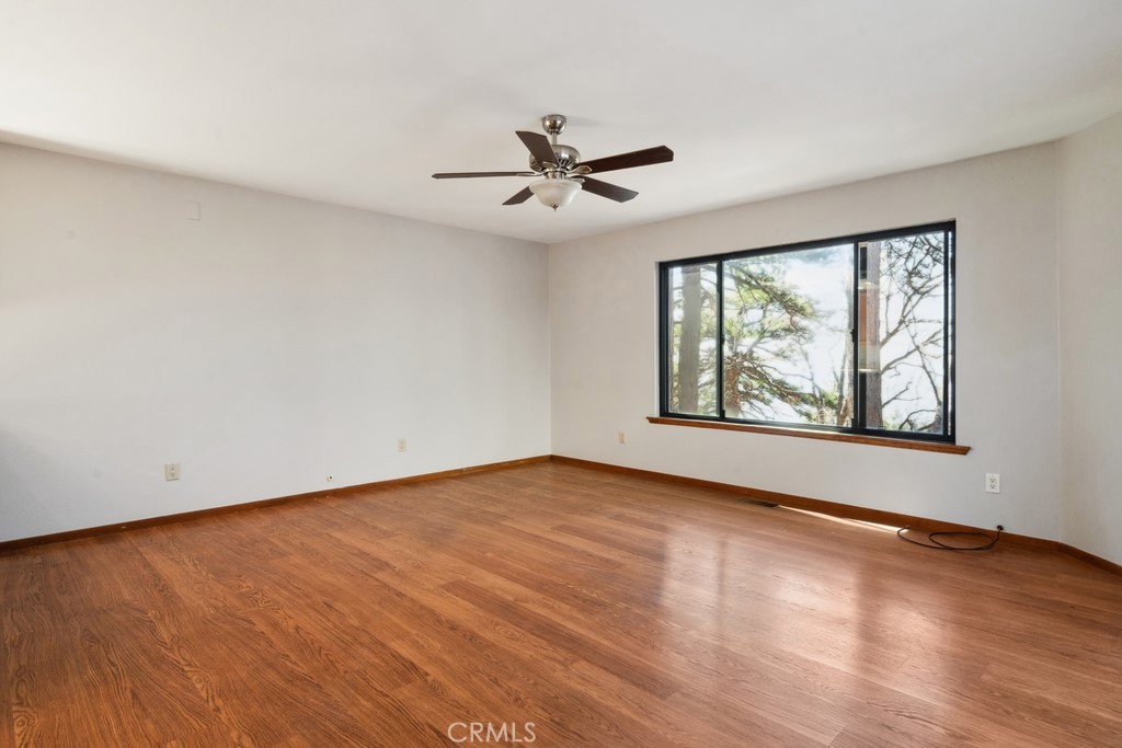 30668 Ferndale Drive Property Photo 5