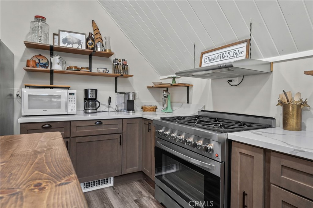 638 Grass Valley Road Property Photo 19