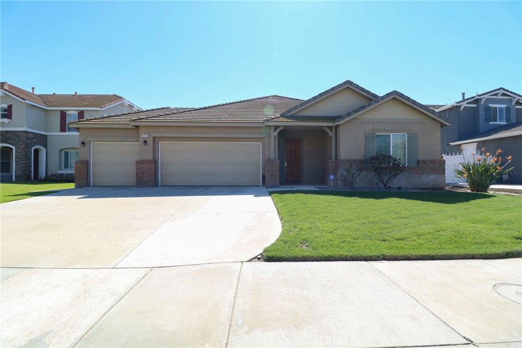 12513 Black Horse St Property Photo