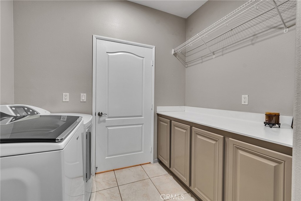 176 Potter Property Photo 31