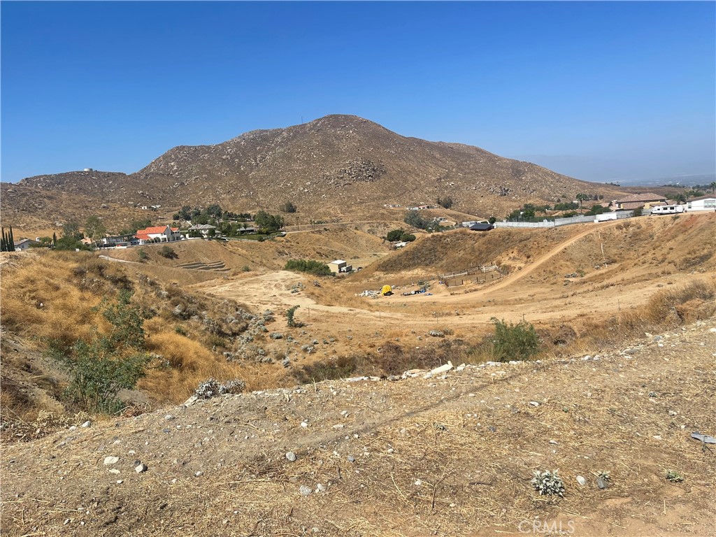 7111 Luane Trail Property Photo