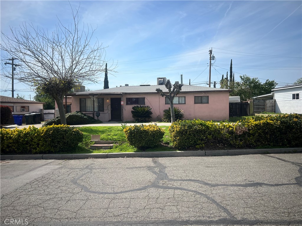 6692 Elm Ave Property Photo