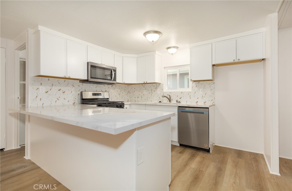 3800 W Wilson Street 2 Property Photo 8