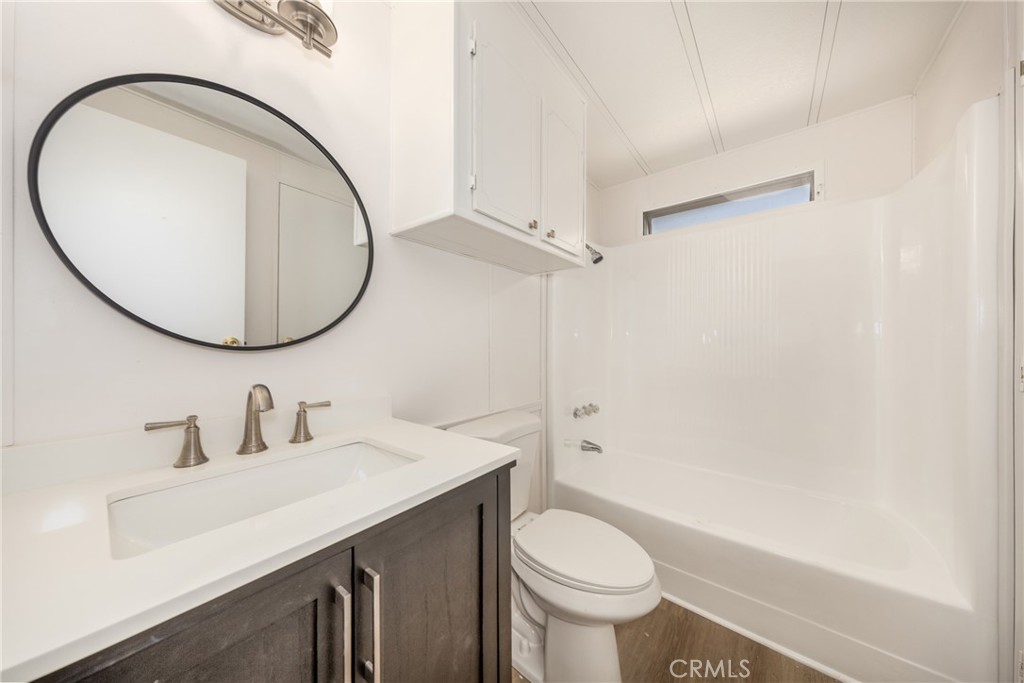 3800 W Wilson Street 2 Property Photo 14