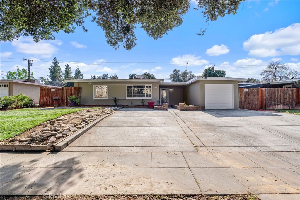 3832 Bel Air Street Property Photo