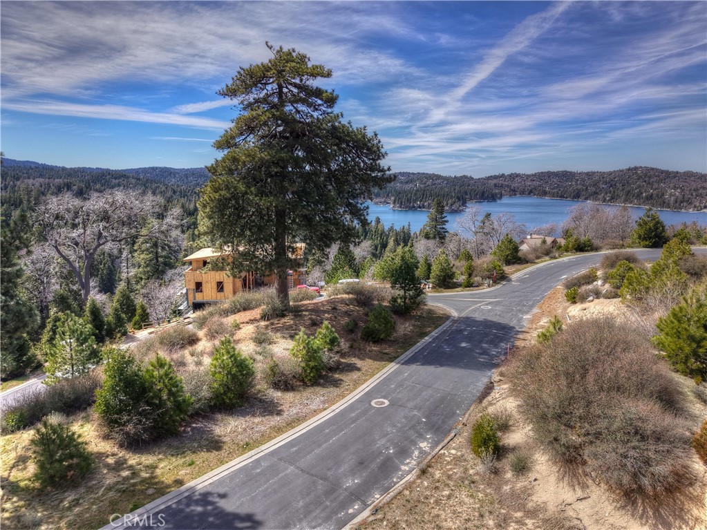 127 Mill Pond Drive Property Photo 15