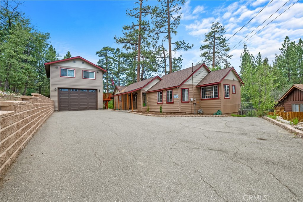 39995 Hill Crest Drive Property Photo