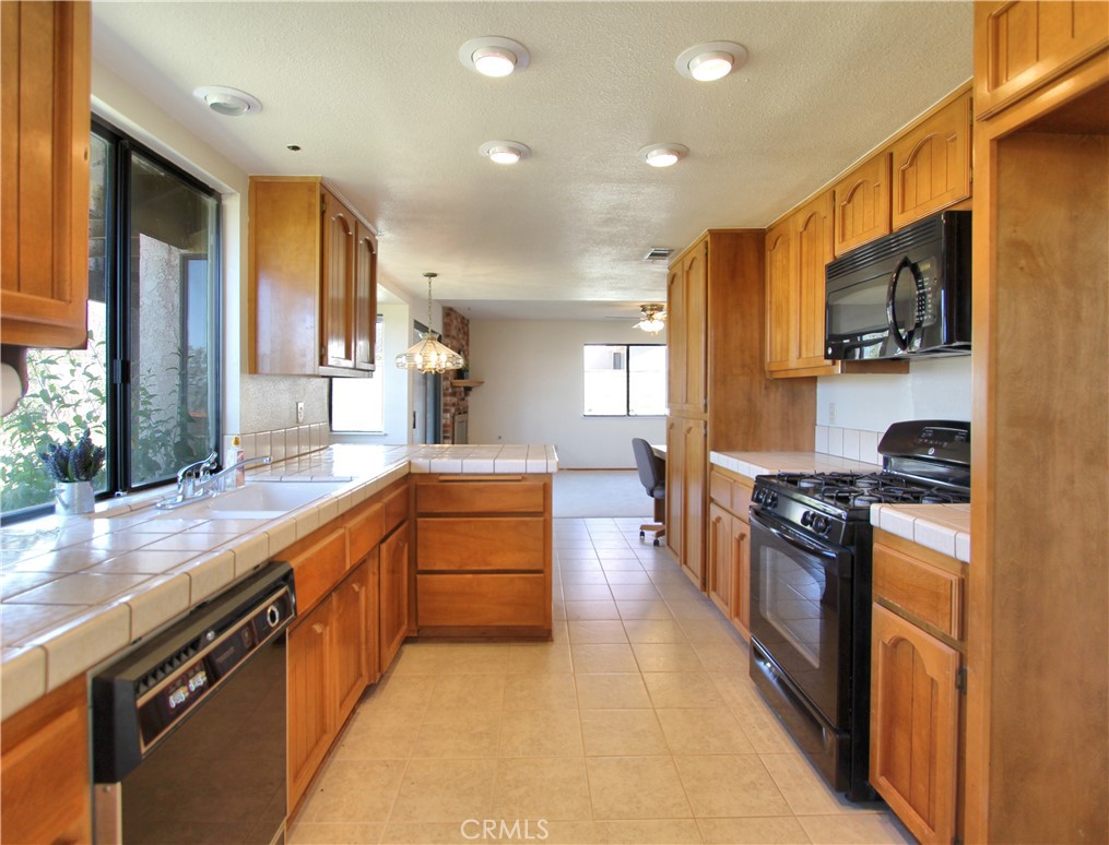 36116 Sharon Way Property Photo 10