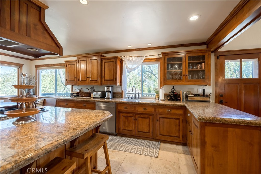 813 Brentwood Drive Property Photo 10