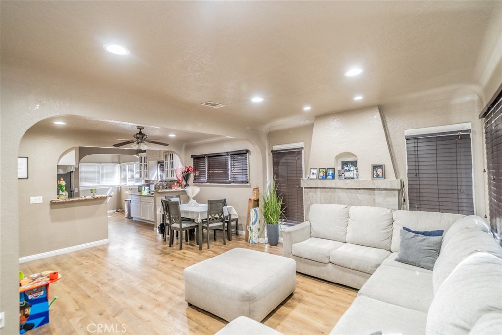 541 Elm Avenue Property Photo 8