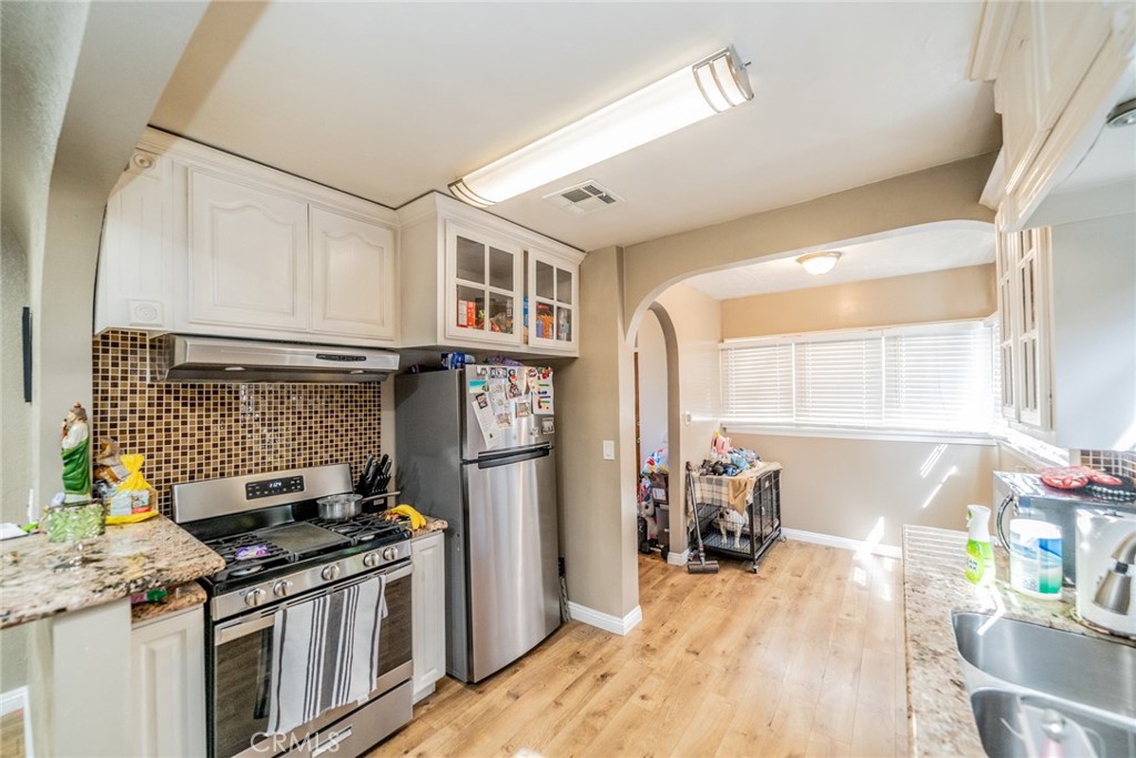 541 Elm Avenue Property Photo 13