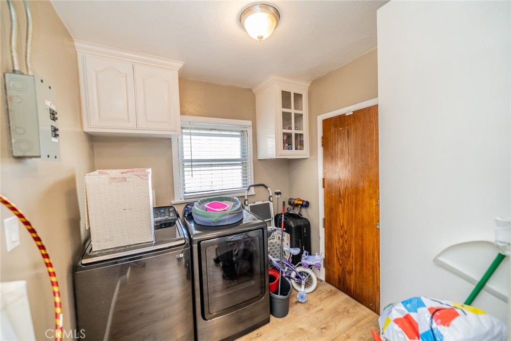 541 Elm Avenue Property Photo 14