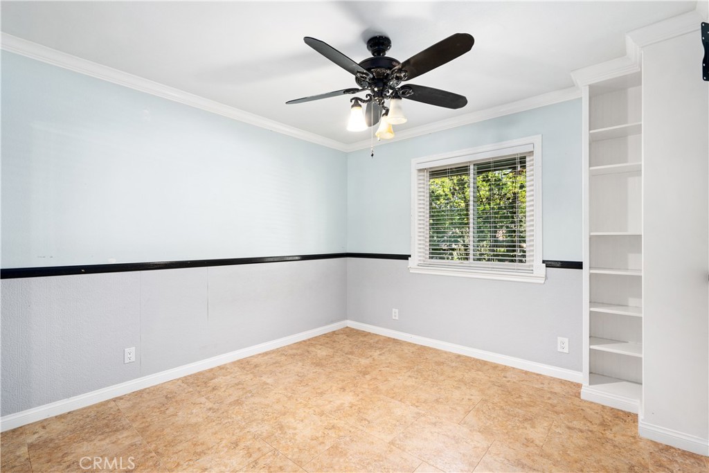 1046 Dysart Drive Property Photo 17