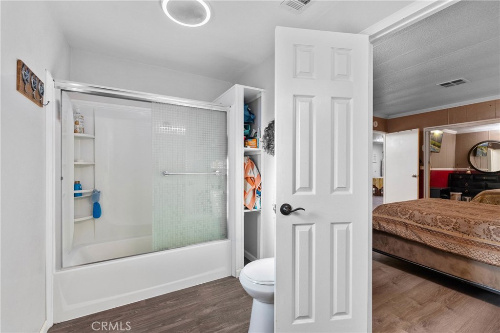 2505 Foothill Boulevard 74 Property Photo 13