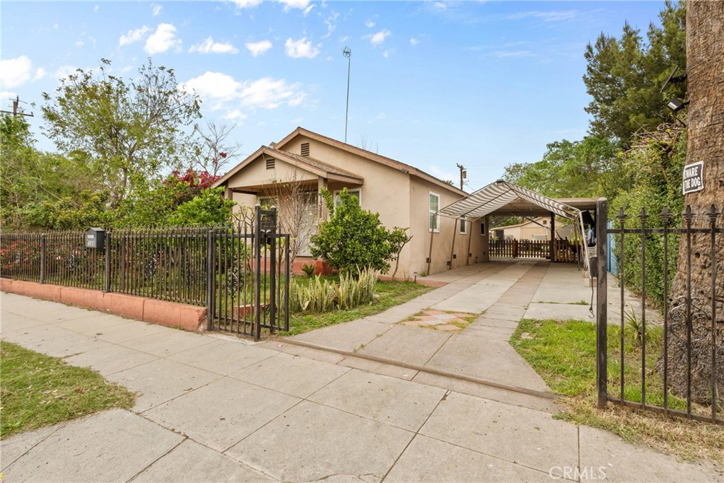 1388 W Olive Street Property Photo