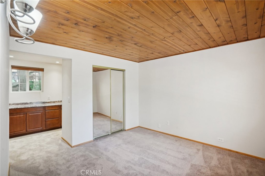 491 Violet Drive Property Photo 11
