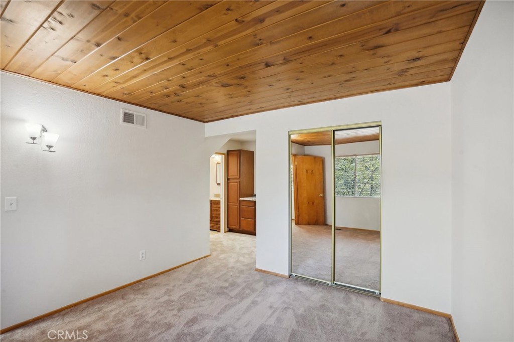 491 Violet Drive Property Photo 13