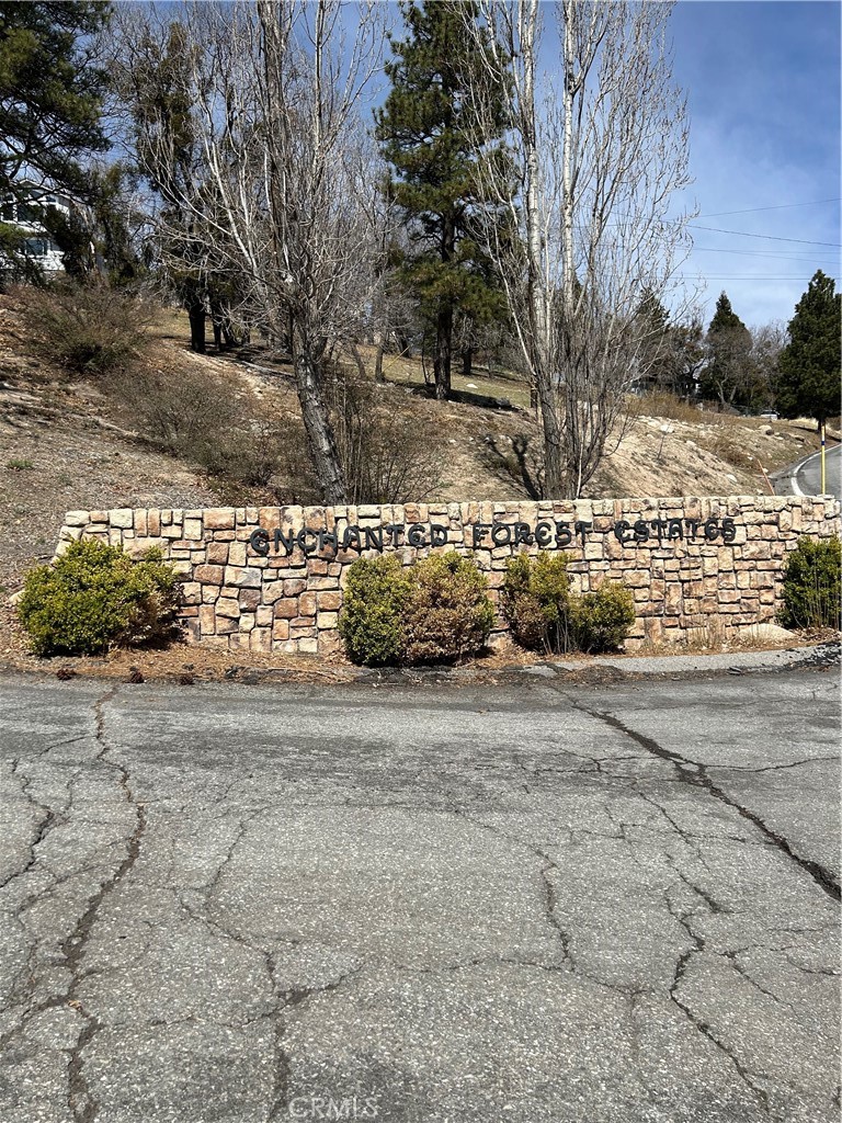 Running Springs Real Estate Listings Main Image