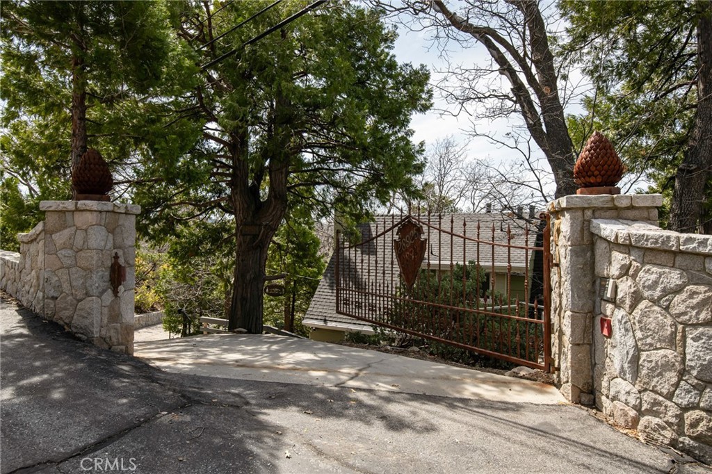 28925 North Shore Road Property Photo 2