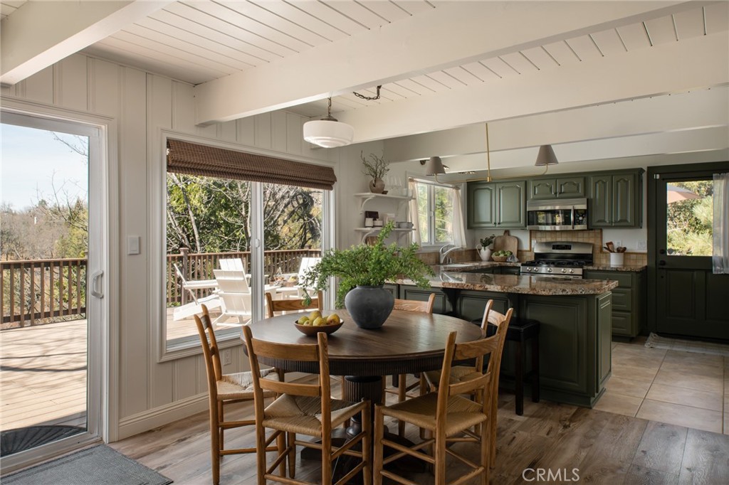 28925 North Shore Road Property Photo 6