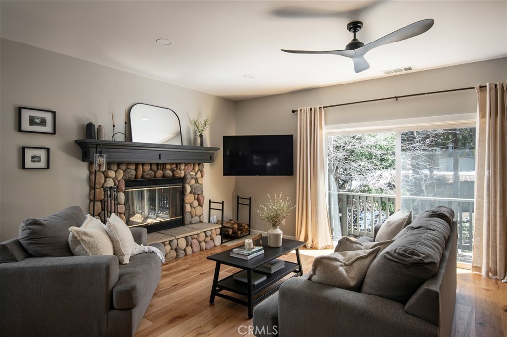 284 Cameo Drive Property Photo