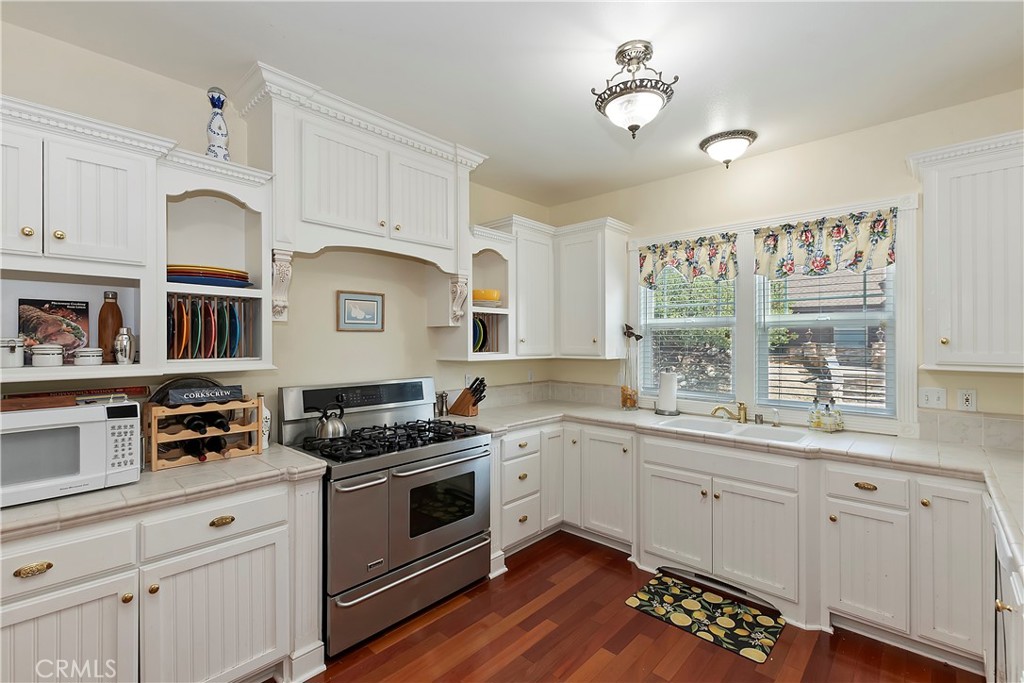 27601 Cedarwood Drive Property Photo 22
