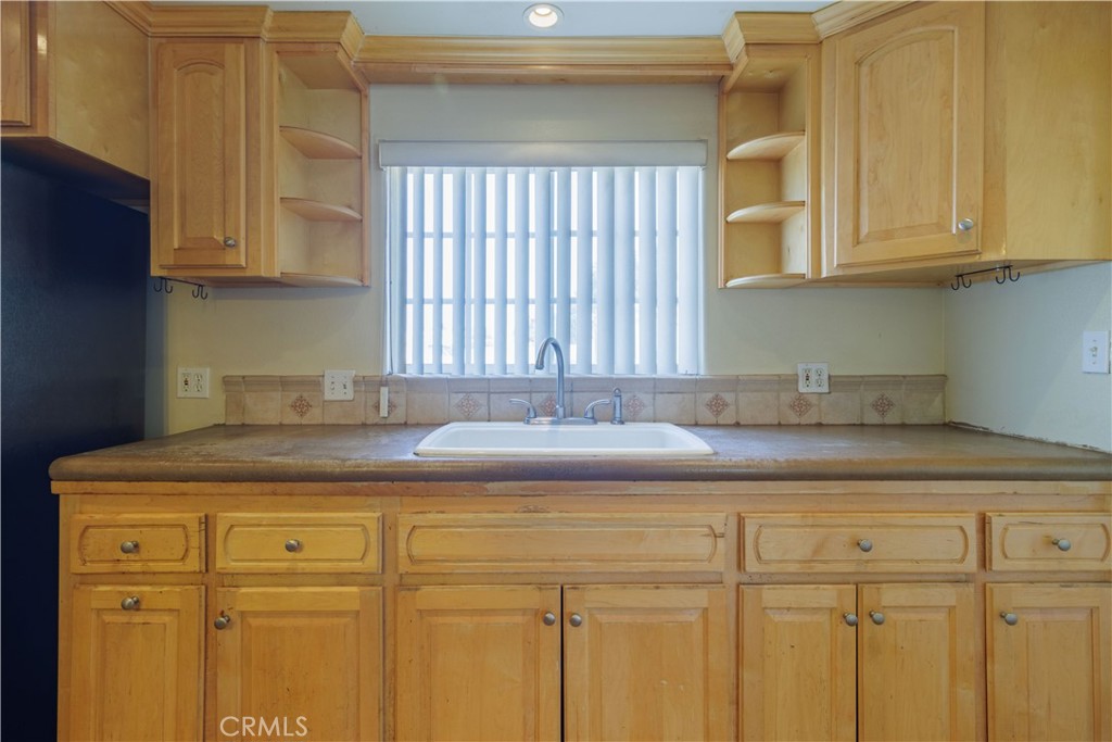 9408 Poplar Avenue Property Photo 20