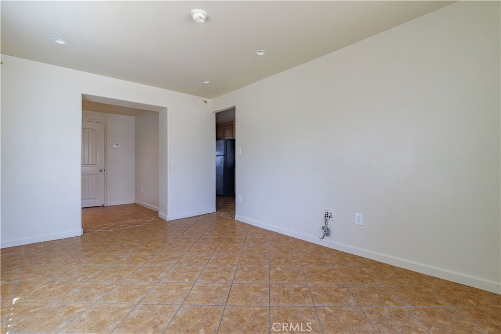 9408 Poplar Avenue Property Photo 29