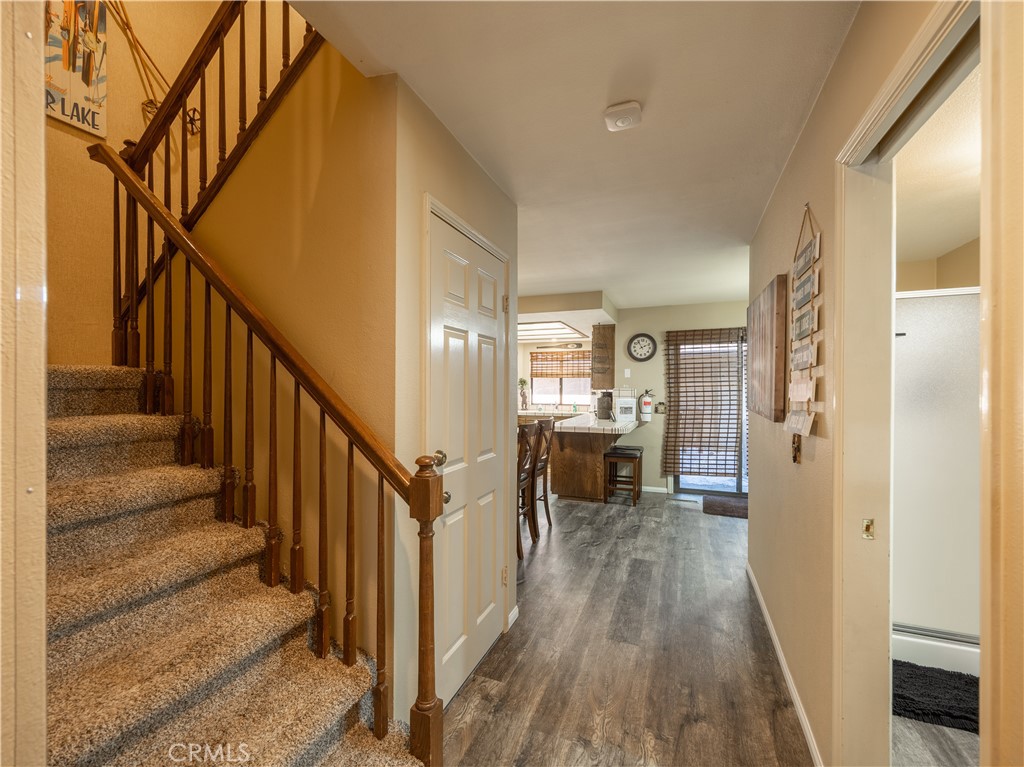 569 Summit Boulevard 6 Property Photo 16