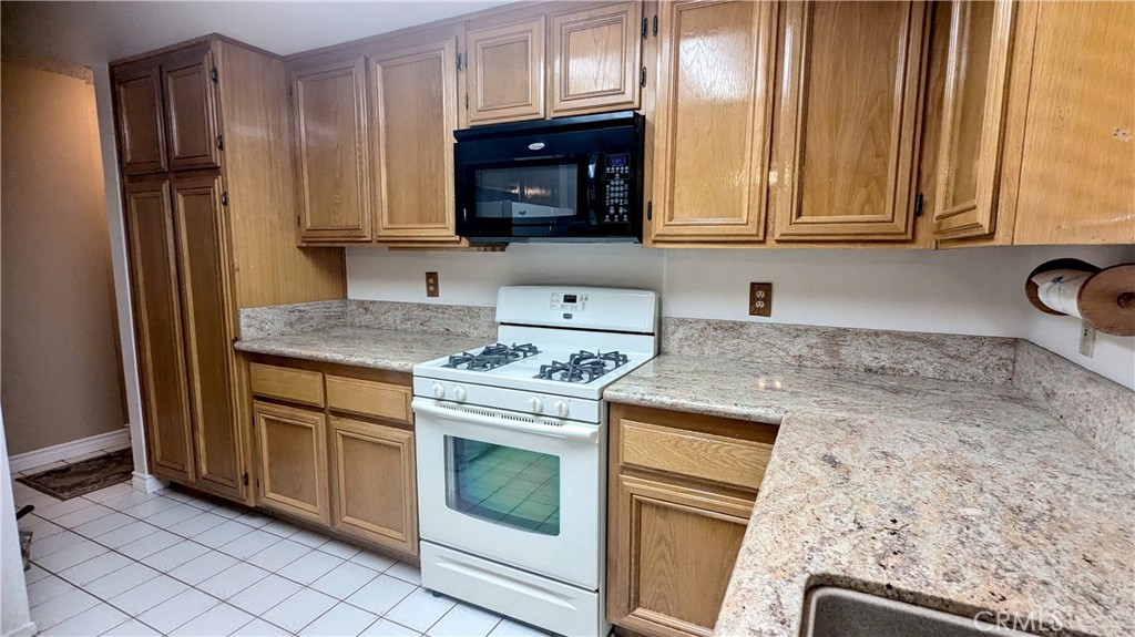 2968 Summer Set Circle Property Photo 13