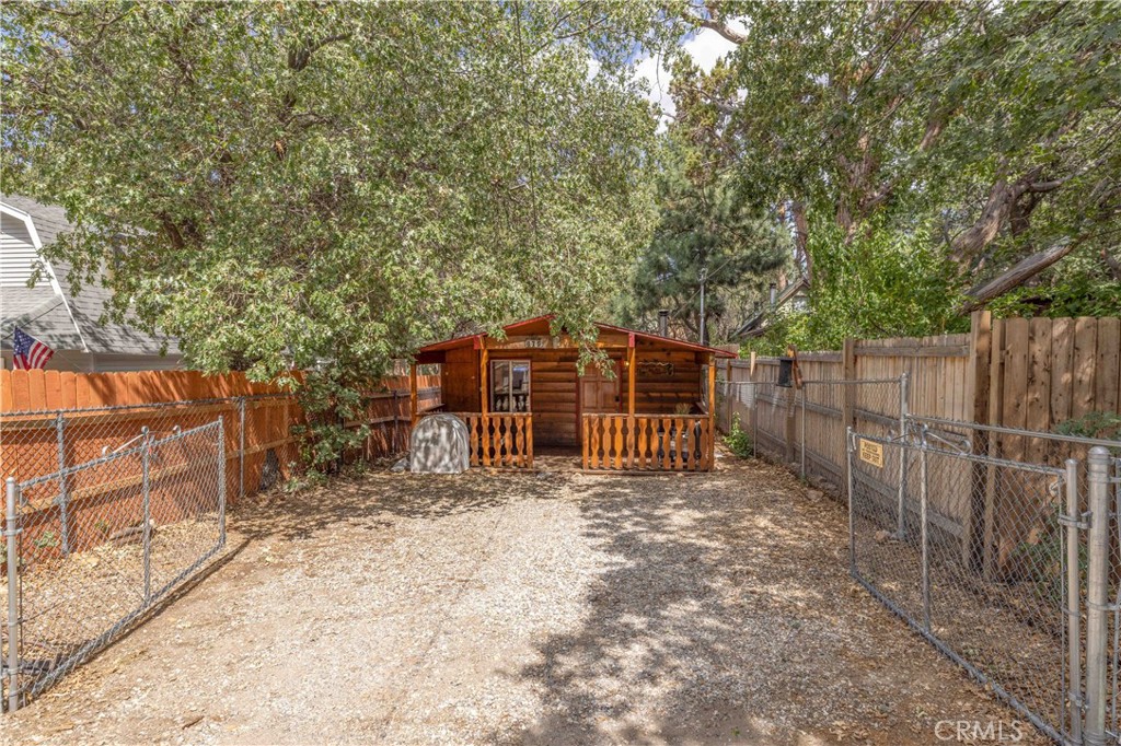 675 Moreno Lane Property Photo 3