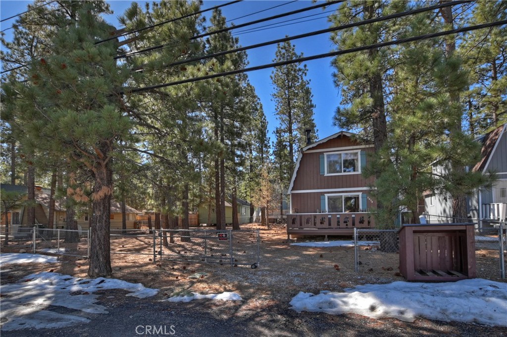 2054 2nd Lane Property Photo 1