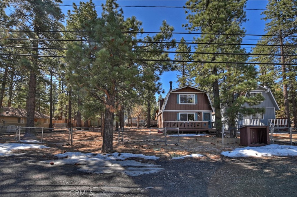 2054 2nd Lane Property Photo 25