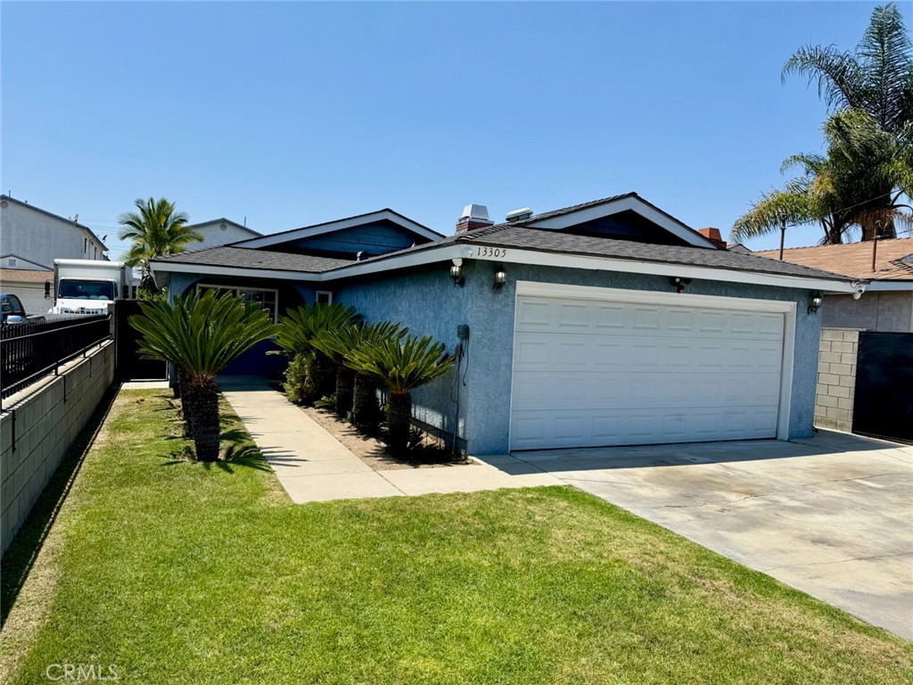 13305 Cordary Avenue Property Photo 1