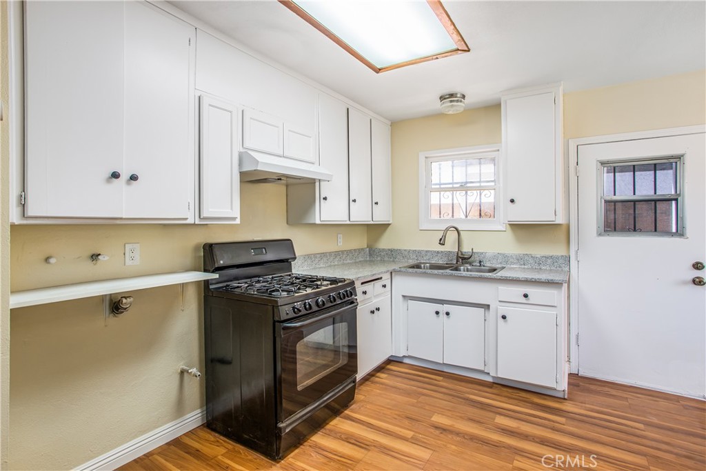 1079 W Evans Street Property Photo 13