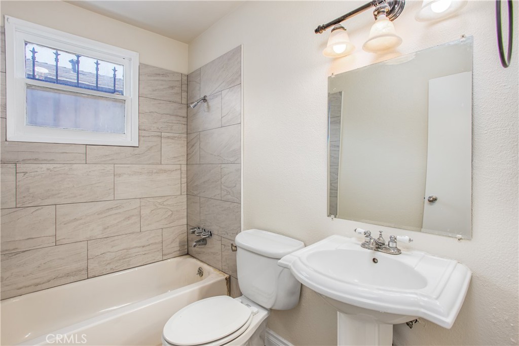 1079 W Evans Street Property Photo 16