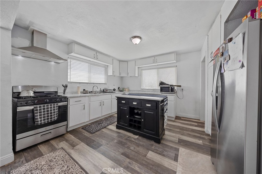12054 3rd Street Property Photo 1