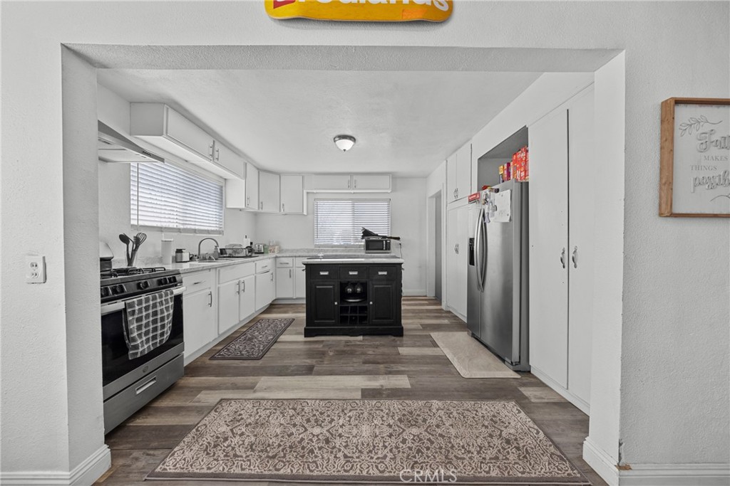 12054 3rd Street Property Photo 2