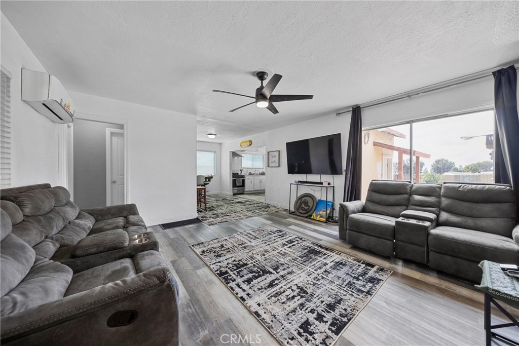 12054 3rd Street Property Photo 5