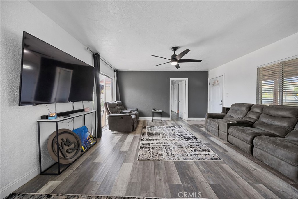 12054 3rd Street Property Photo 6