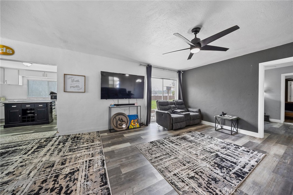 12054 3rd Street Property Photo 8